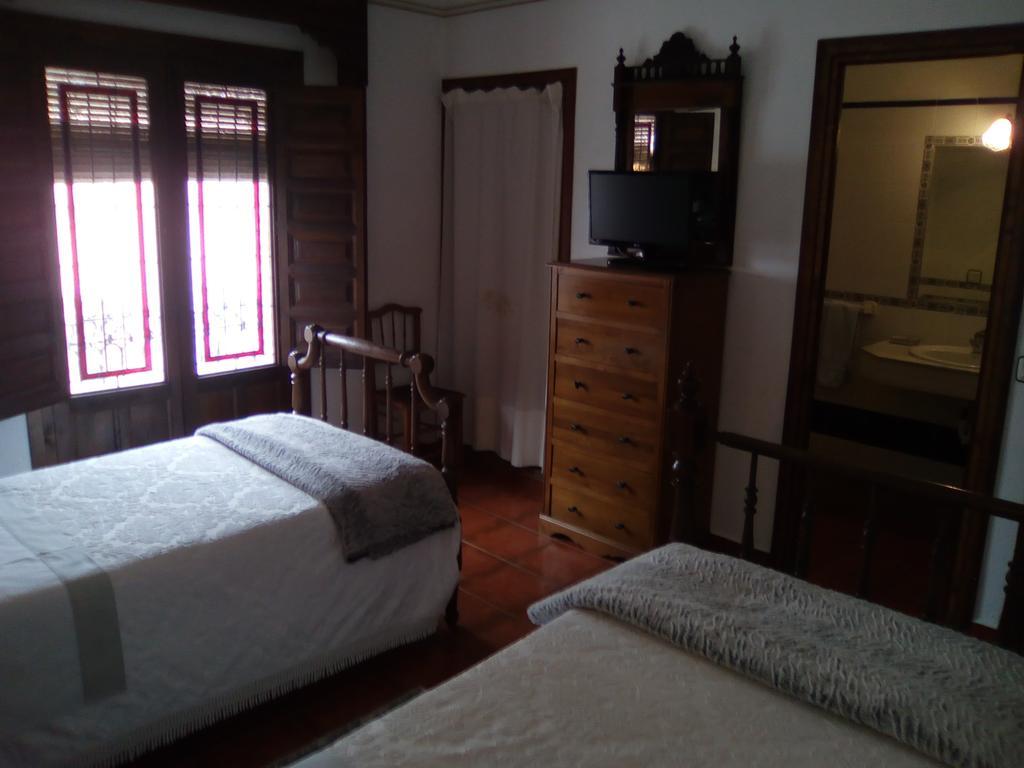Hospederia Casa De La Torre Guest House El Toboso Luaran gambar